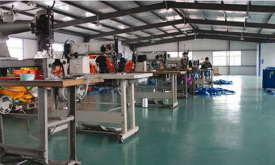 縫紉車(chē)間-廠(chǎng)房設(shè)備-保定奧發(fā)吊索具制造