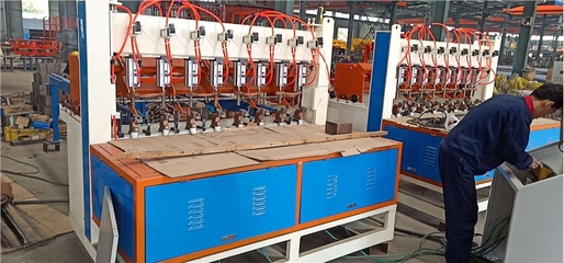 麗江隧道網(wǎng)片鋼筋網(wǎng)排焊機(jī)寶潤(rùn)信譽(yù)保證